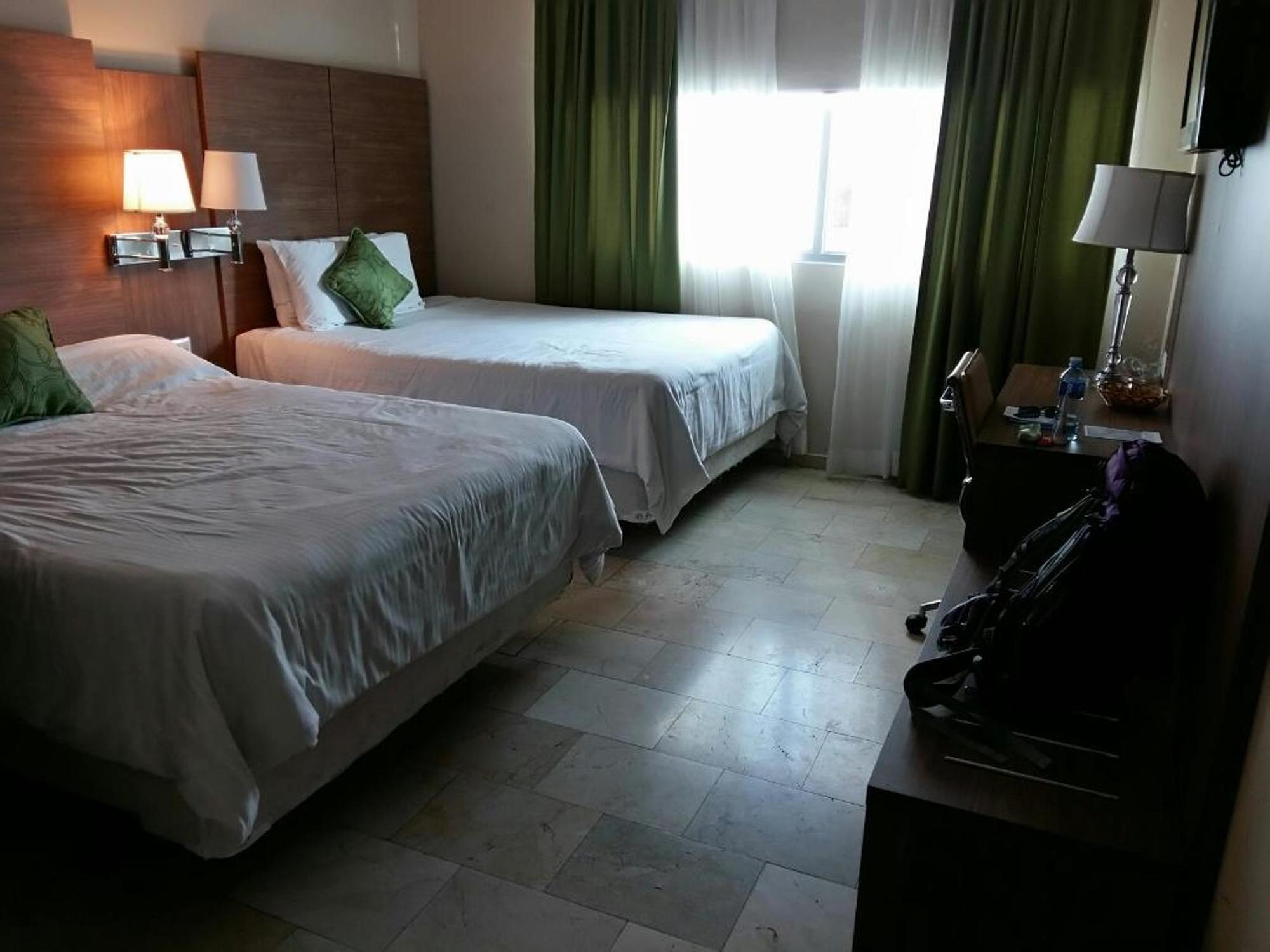 Wyndham Garden Panama City Exterior photo